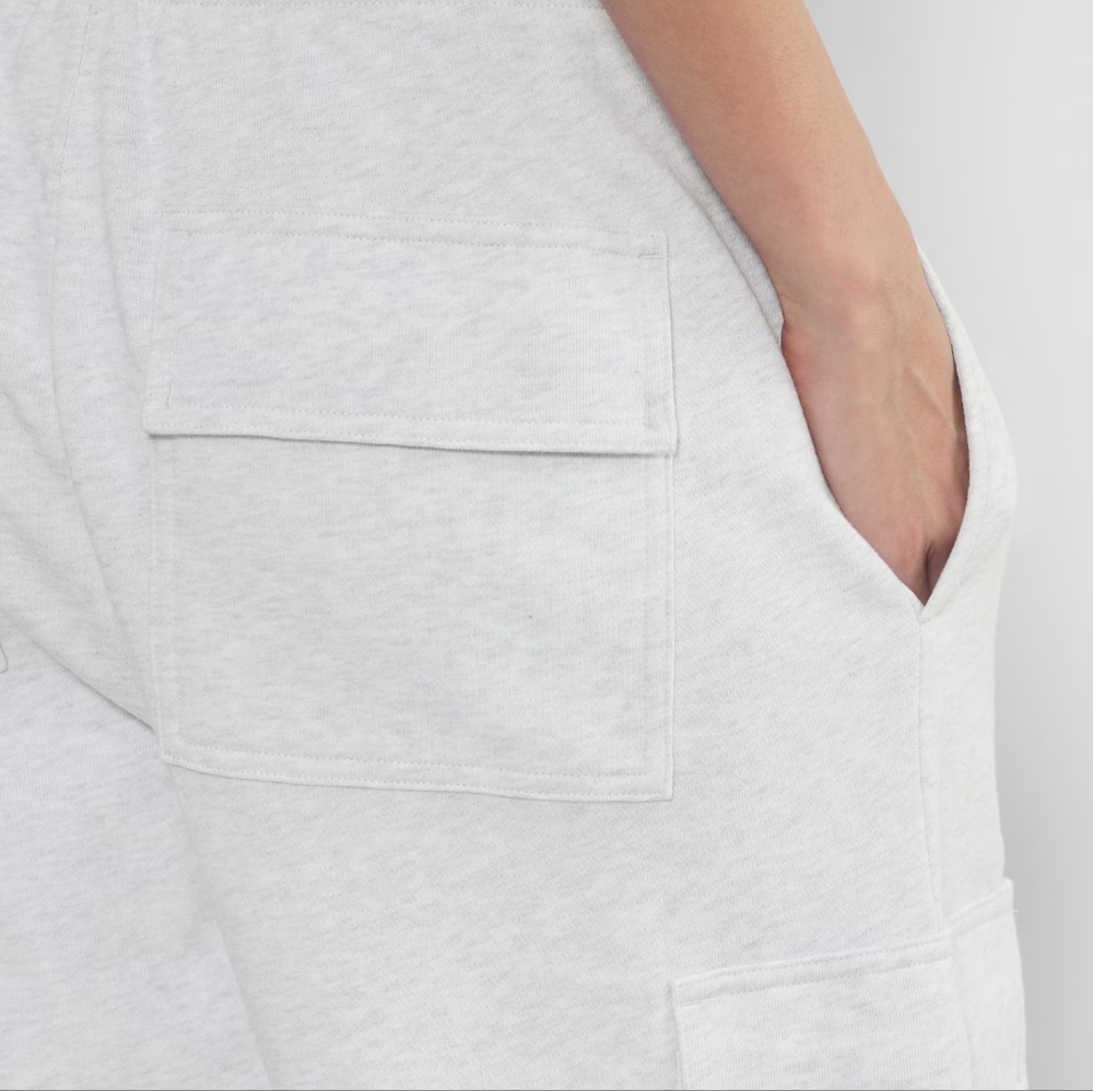 Aritzia Wide Leg Pants in White - Picture 6 of 16